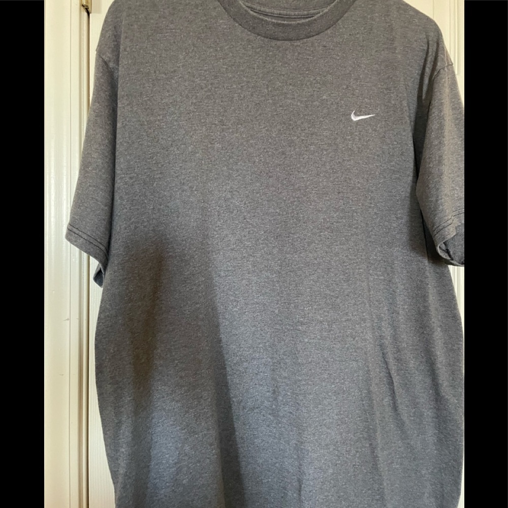 Nike Modeled T-Shirt